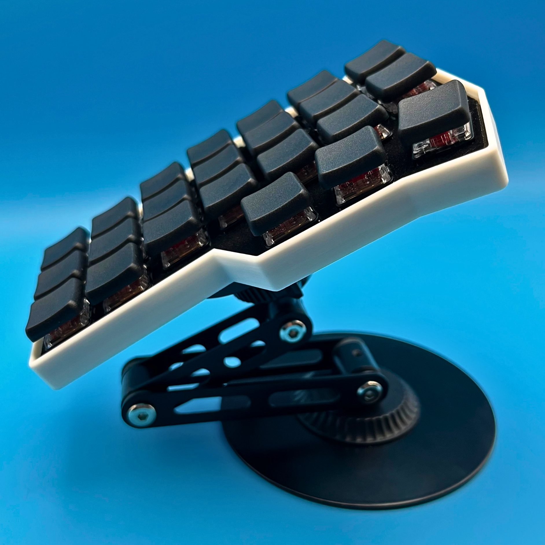 Tented Corne Choc V4.1 – Low Profile Split Mechanical Keyboard | RGB, – TRAPDOG