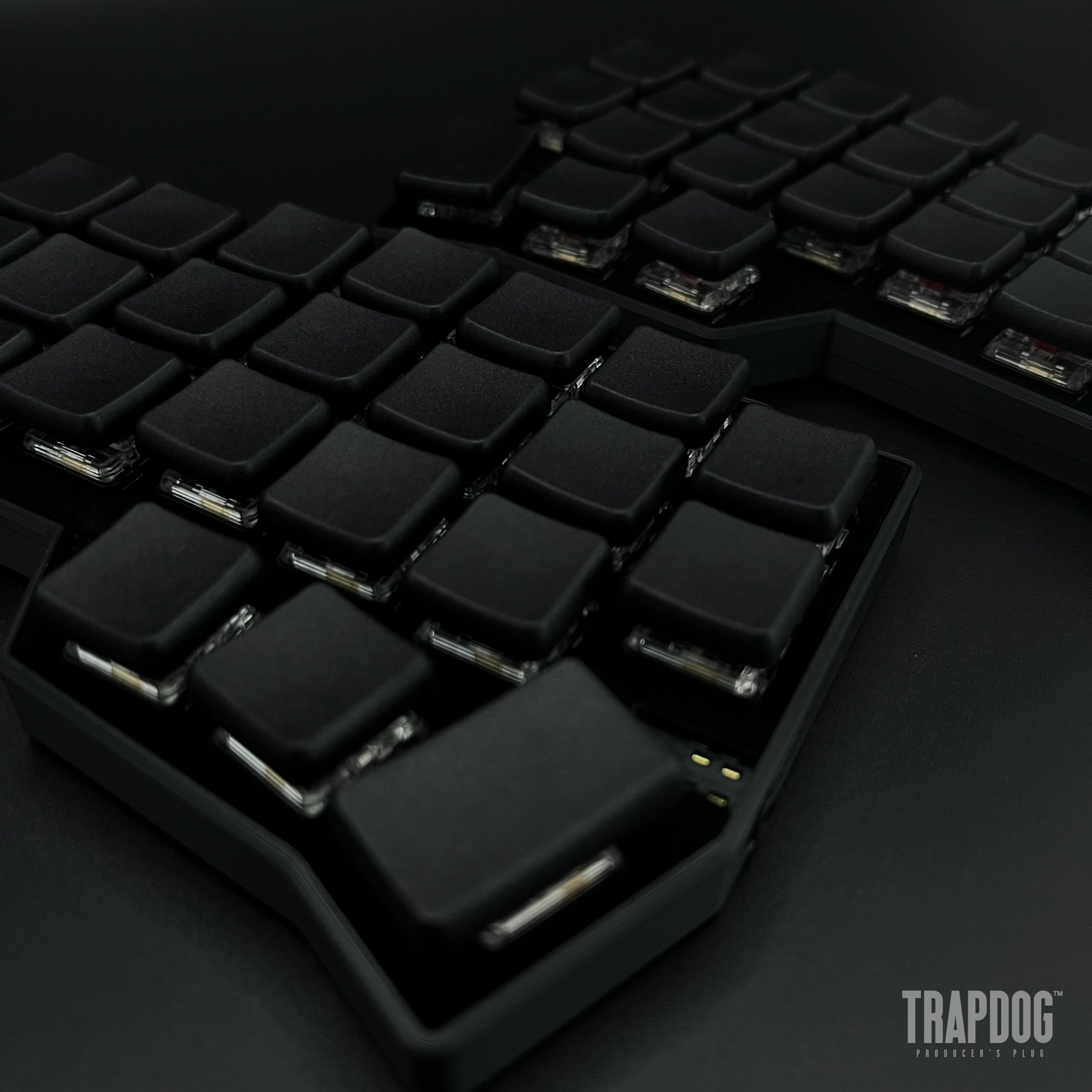 Corne Choc V4.1 – Low Profile Split Mechanical Keyboard | RGB, Fully Built & Custom